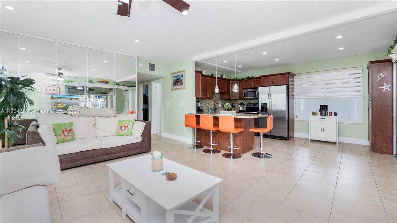 Interior, Kitchen, Living room, Recessed Lighting, Stainless Steel Appliances