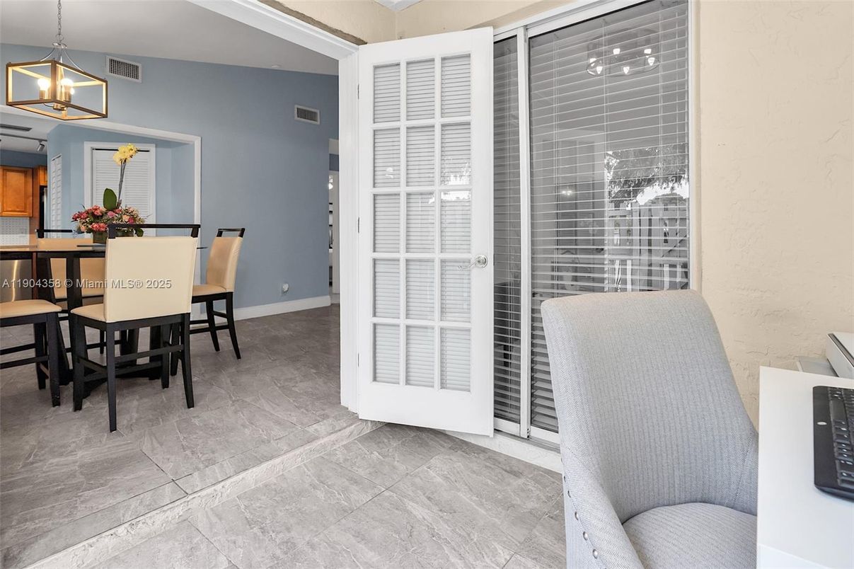 Dining room, Interior, Pendant Lights