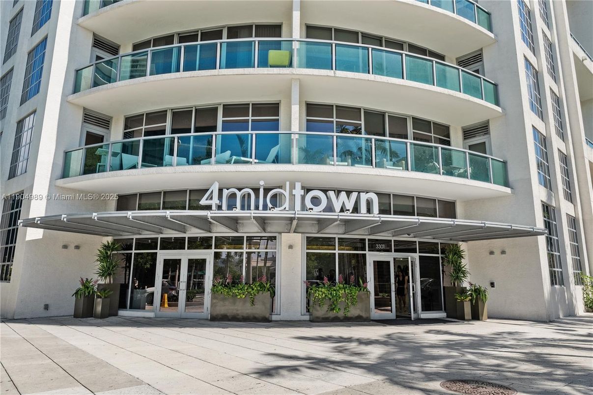 Exterior, Facade, Condo Building