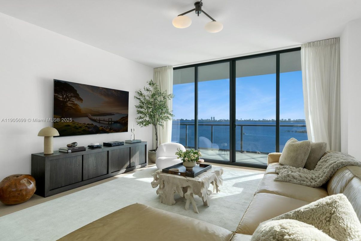 Interior, Living room, Water