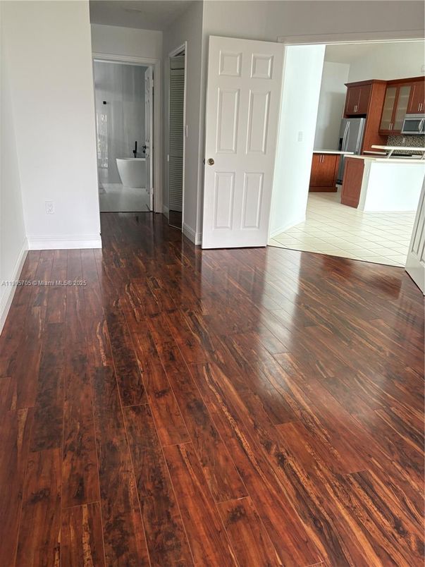 Empty room, Interior, Kitchen, Wood Texture Flooring