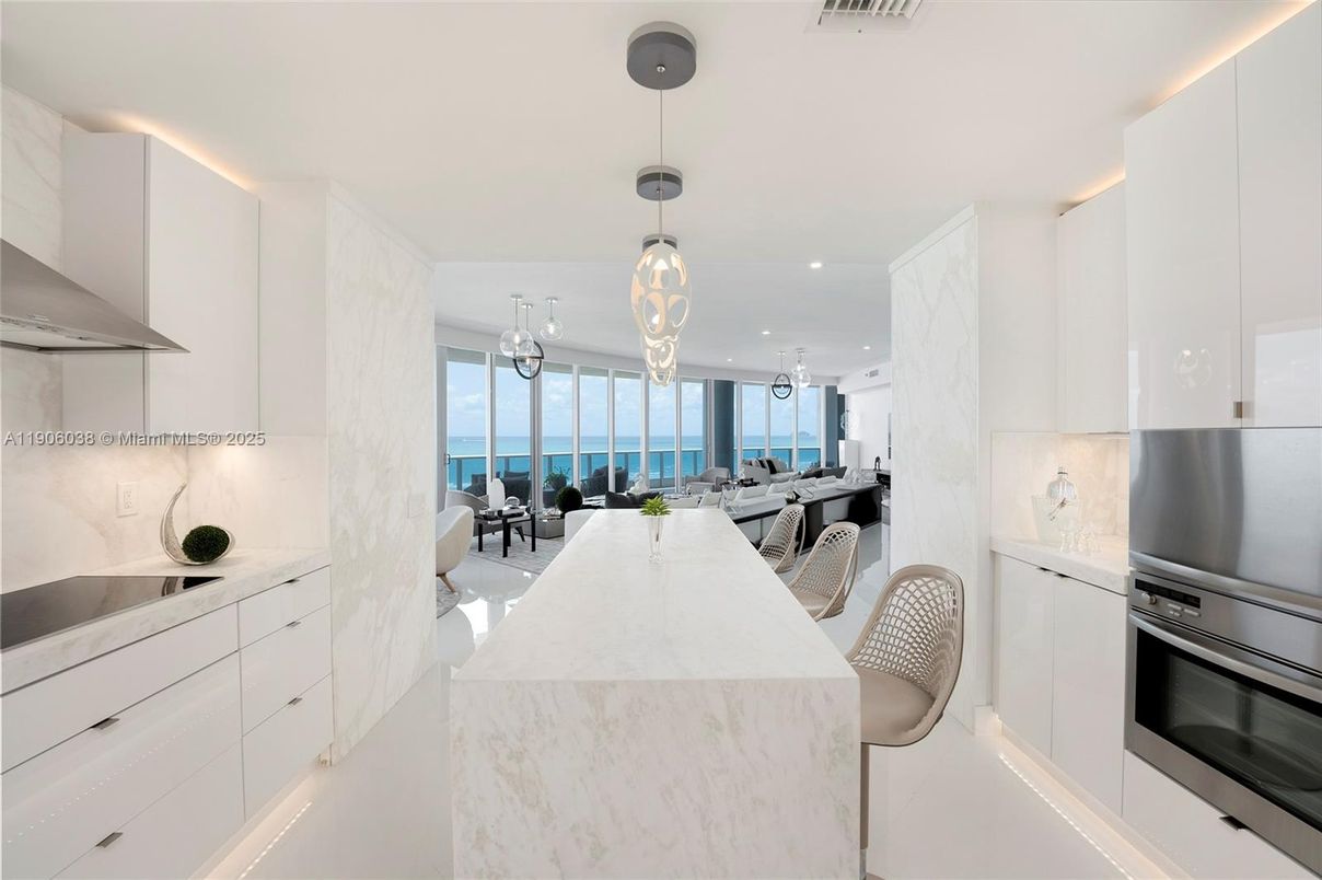 Chandelier, Dining room, Interior, Kitchen, Pendant Lights, Recessed Lighting, Stainless Steel Appliances, Water