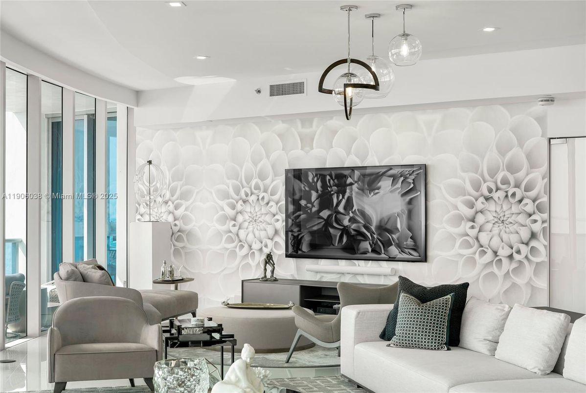 Interior, Living room, Pendant Lights, Recessed Lighting