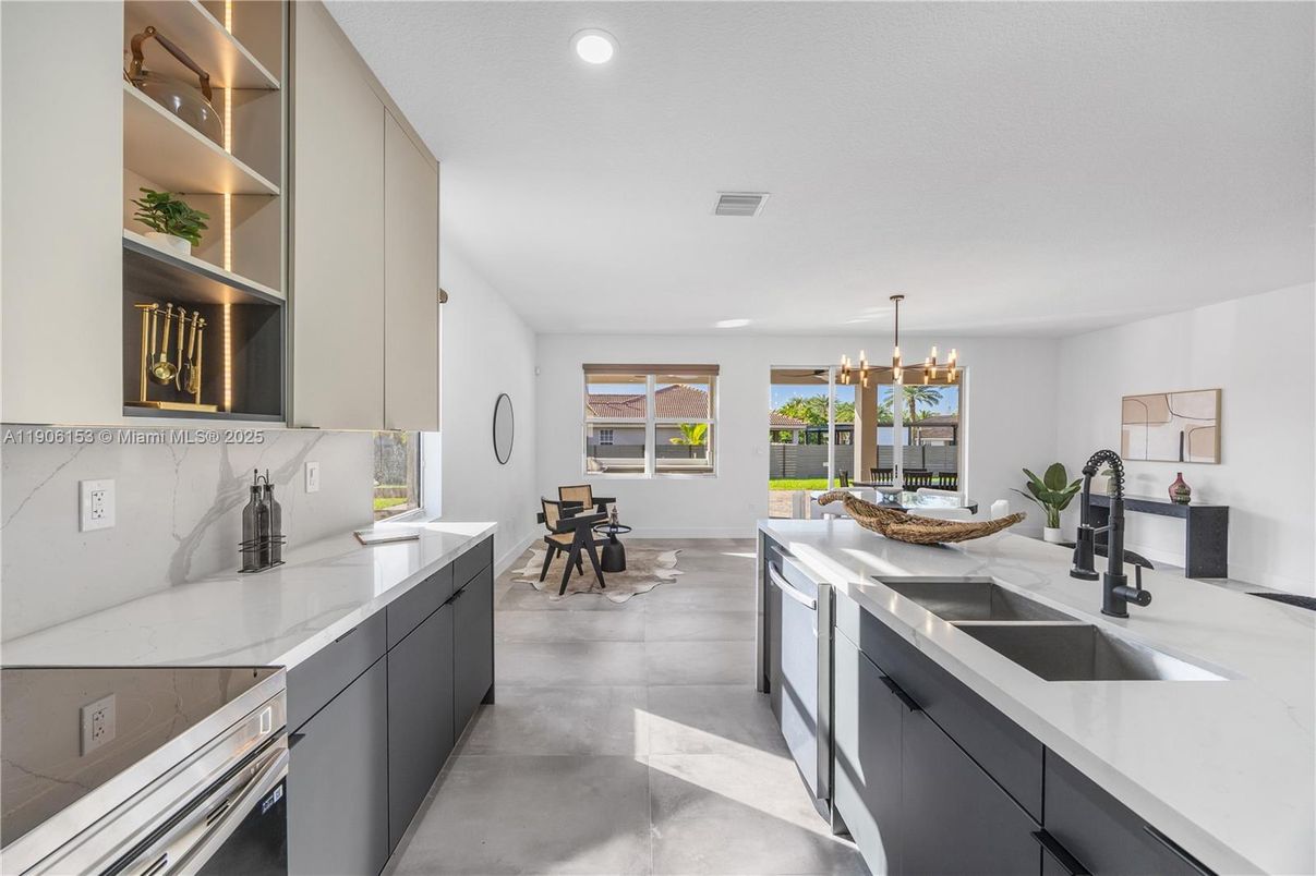 Chandelier, Dining room, Interior, Kitchen, Pendant Lights, Recessed Lighting
