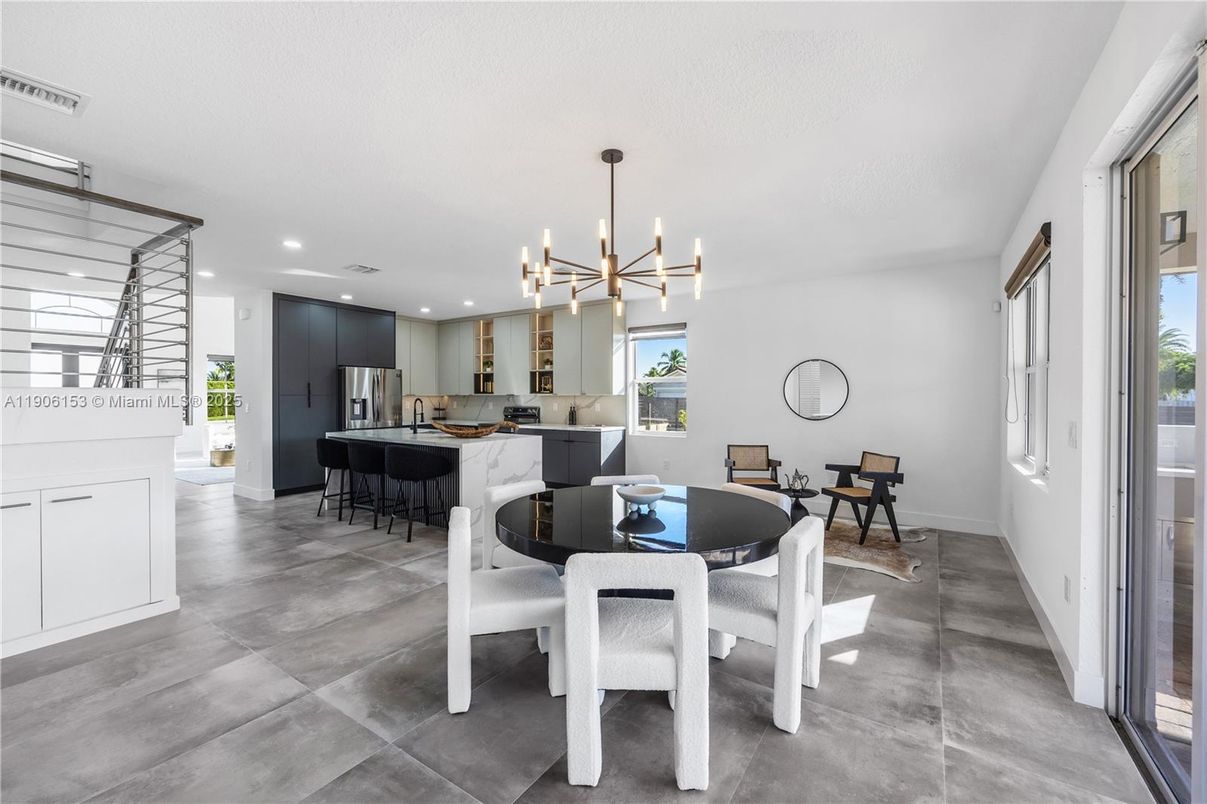 Dining room, Interior, Kitchen, Pendant Lights, Recessed Lighting
