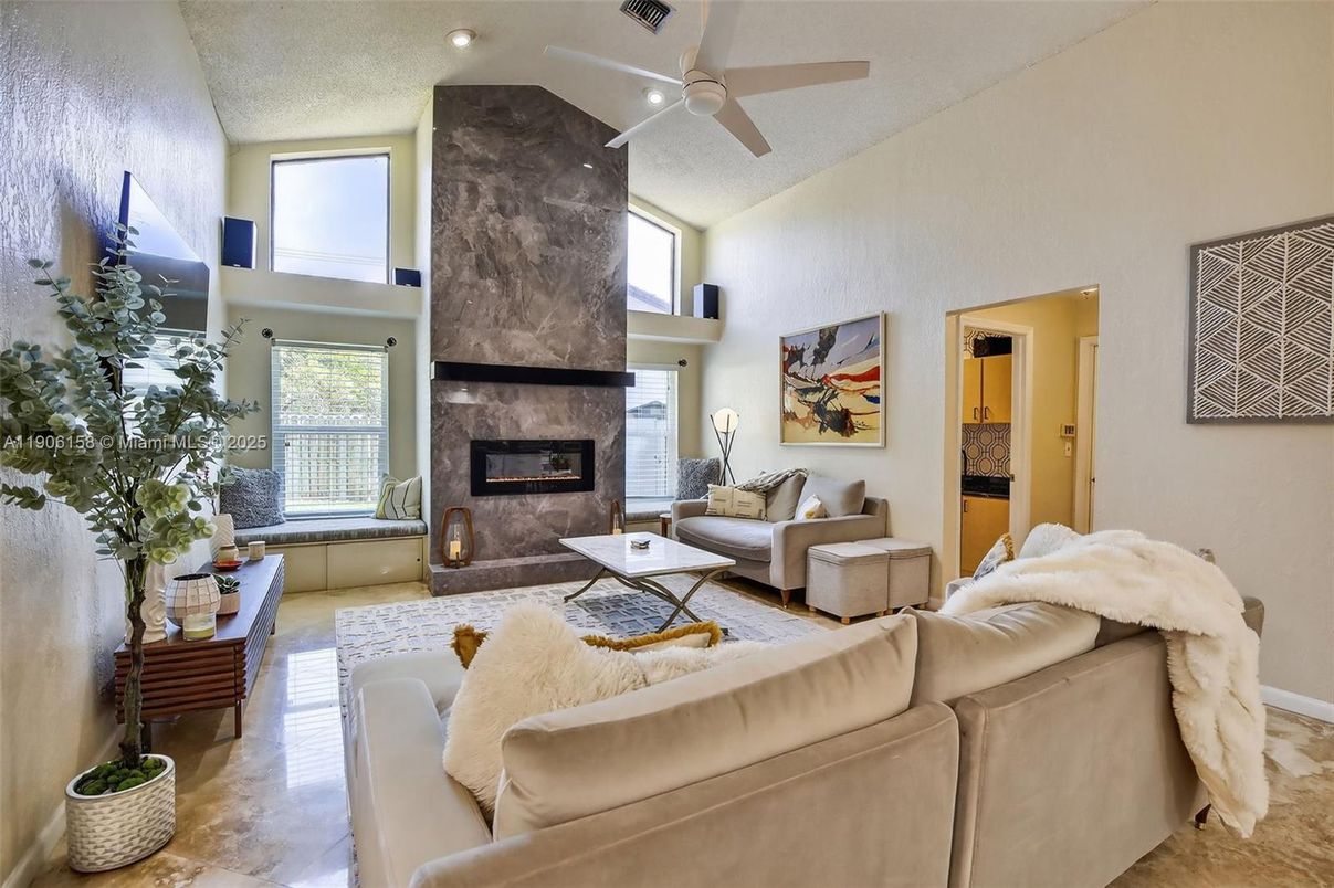 Fireplace, Interior, Living room, Recessed Lighting