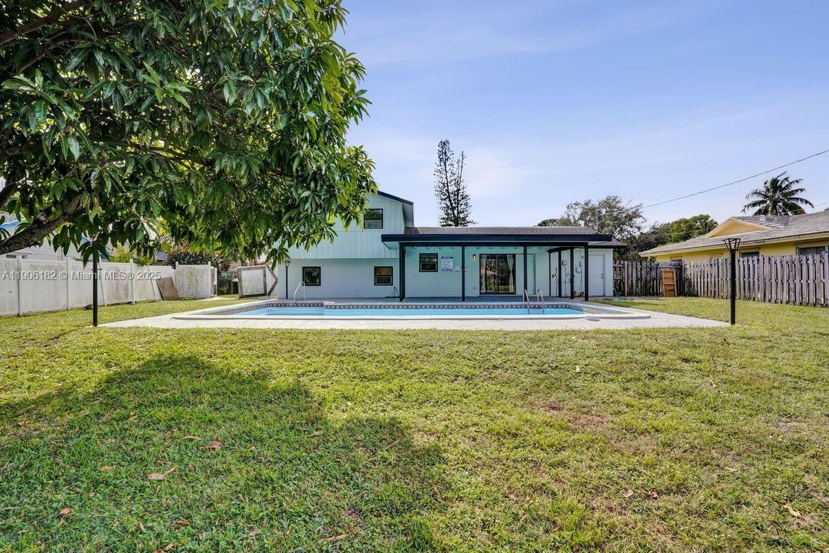 Backyard, Exterior, Pool