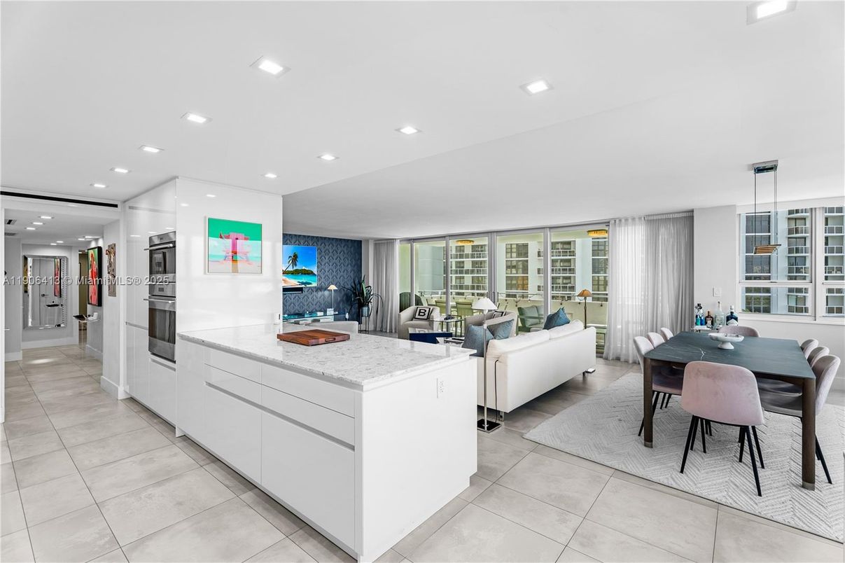 Dining room, Interior, Kitchen, Living room, Pendant Lights, Recessed Lighting