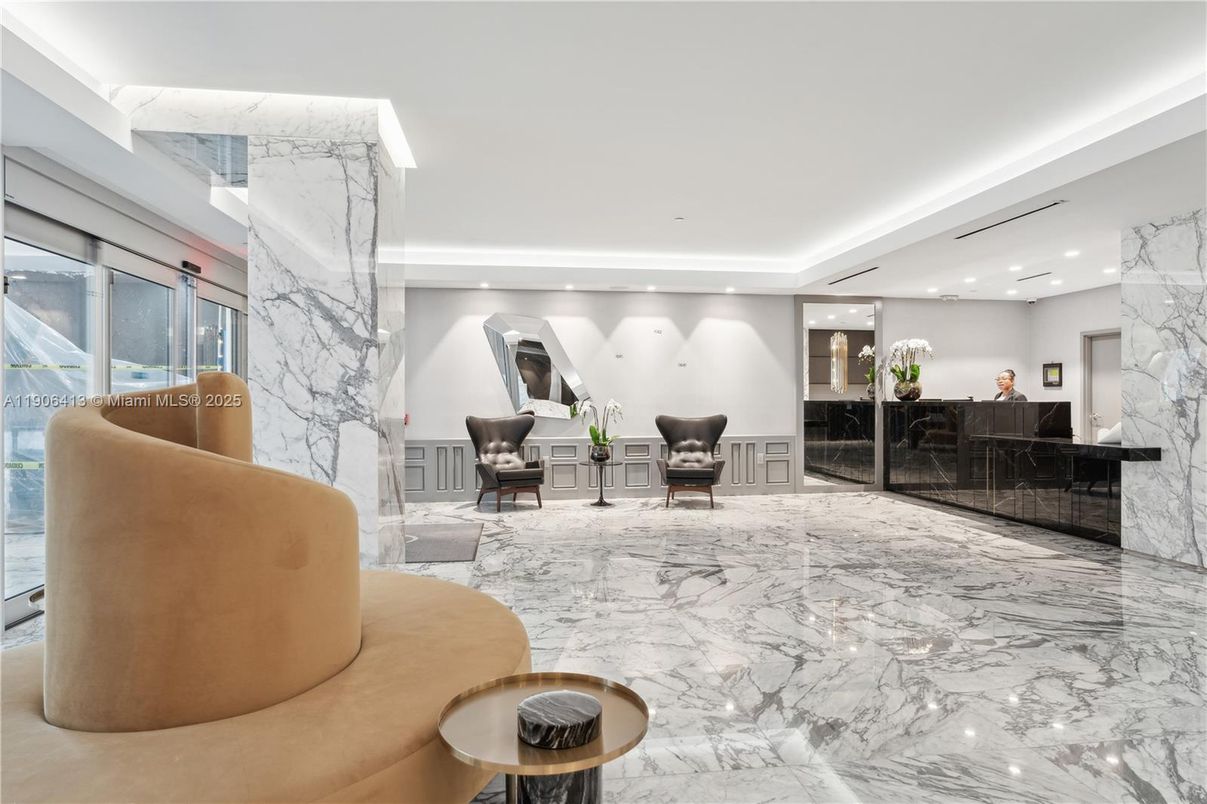 Interior, Living room, Marble, Marble Walls, Recessed Lighting