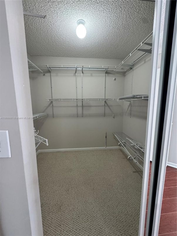 Interior, Walk-in Closets