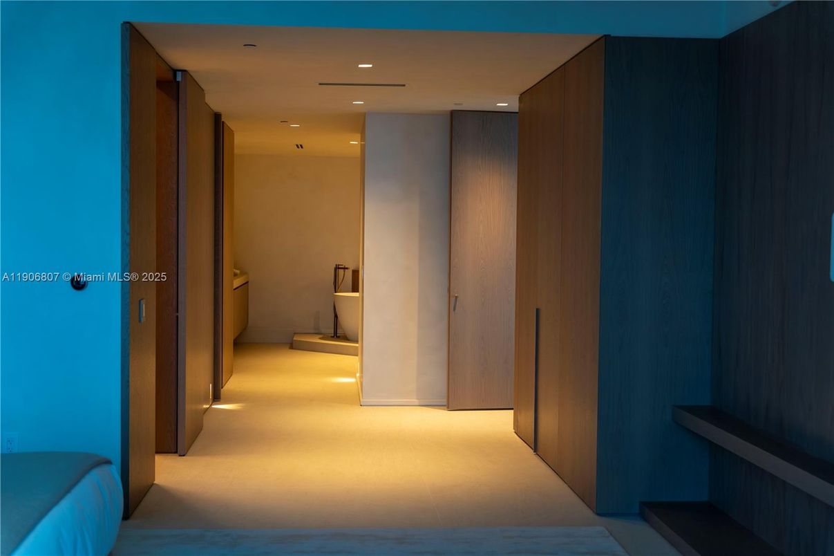 Interior, Recessed Lighting