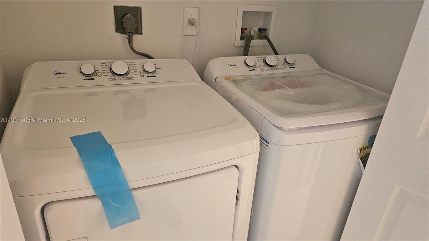Interior, Utility Closets, Washer