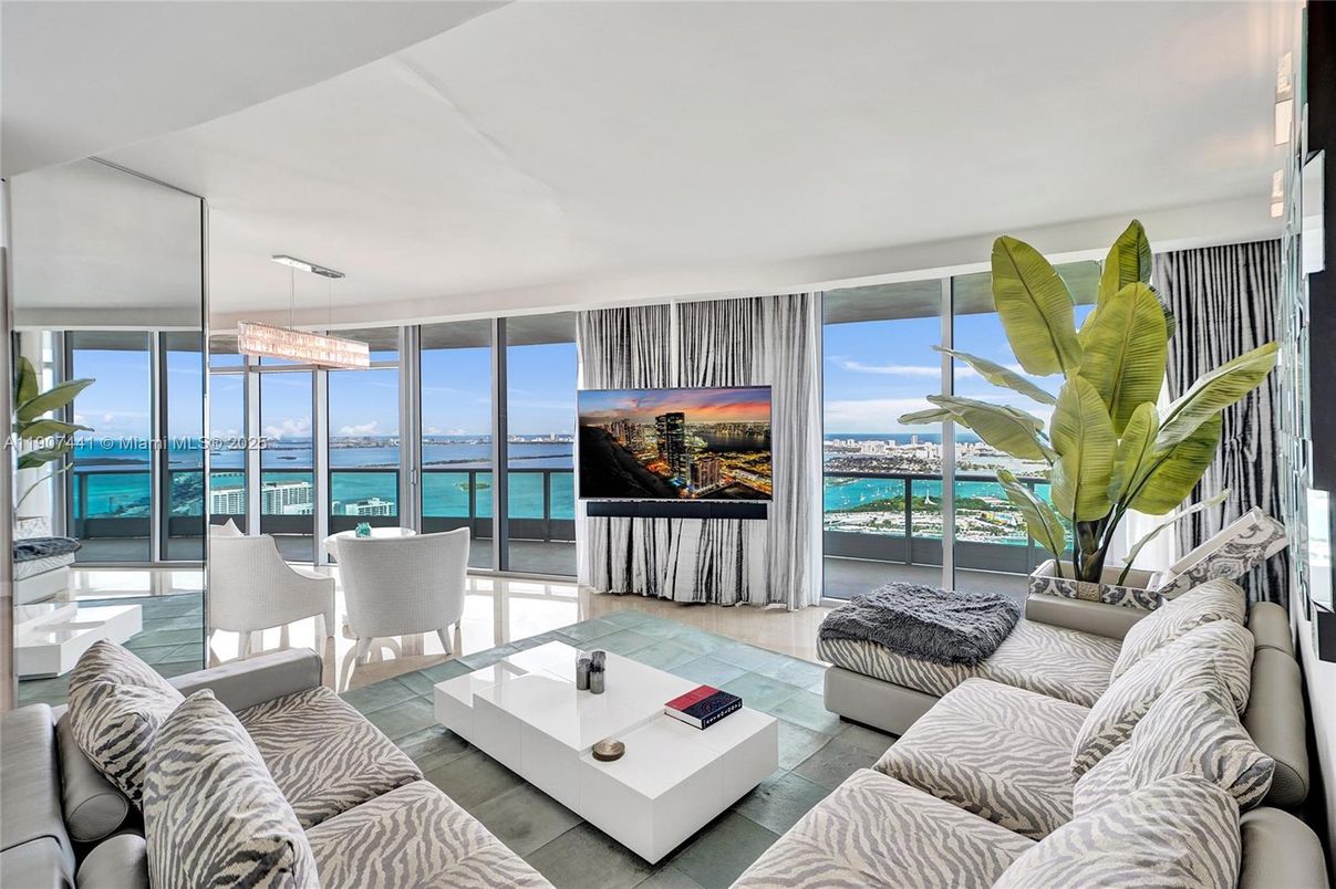 Interior, Living room, Pendant Lights, Water