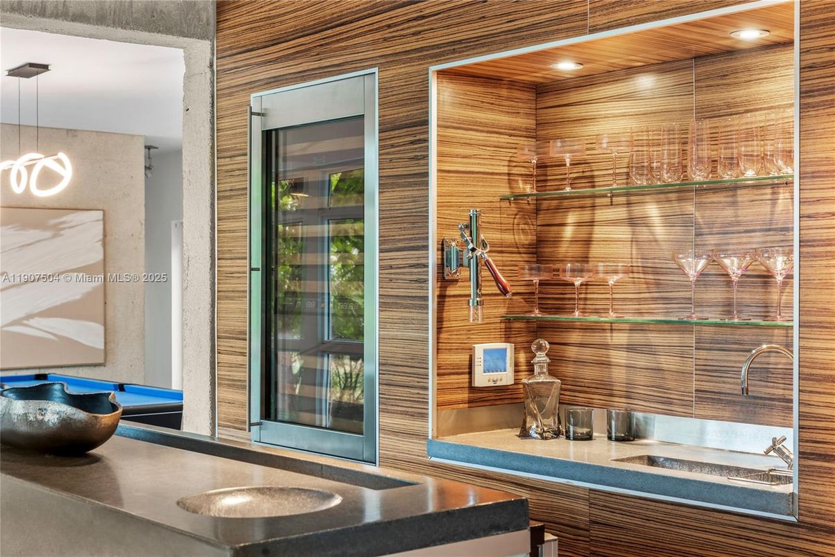 Bathroom, Interior, Pendant Lights, Recessed Lighting, Wooden Walls