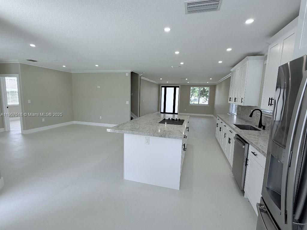 Interior, Kitchen, Recessed Lighting