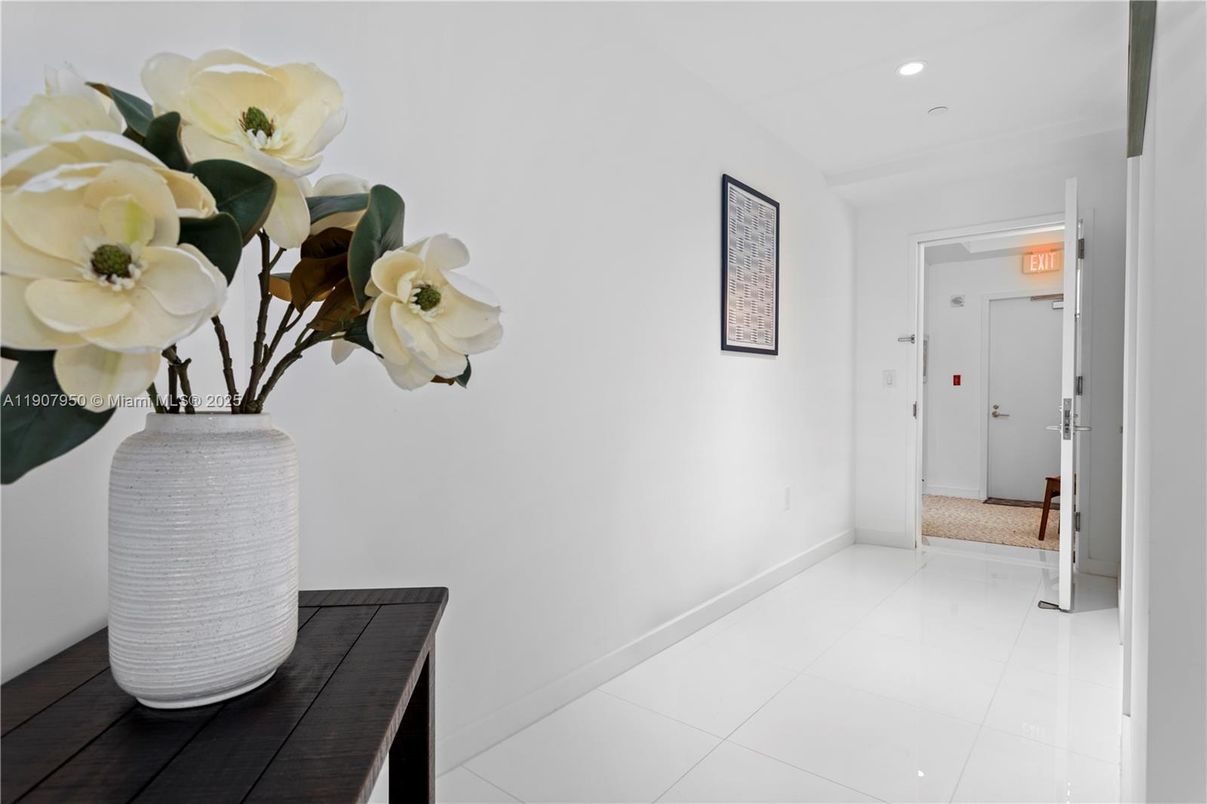 Interior, Recessed Lighting