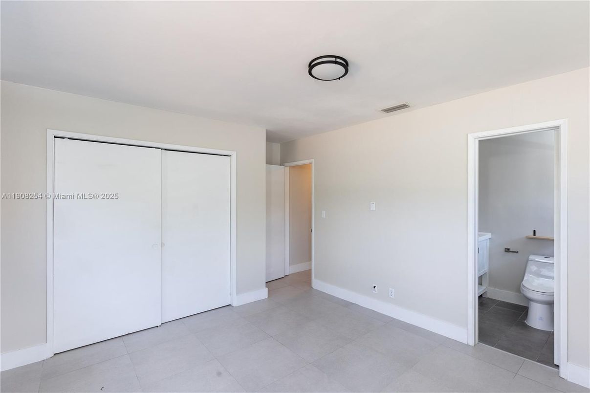 Bathroom, Empty room, Interior