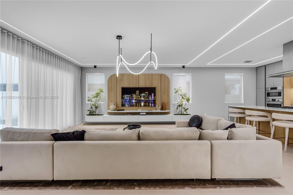 Interior, Kitchen, Living room, Pendant Lights, Stainless Steel Appliances