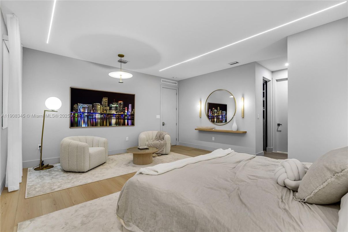 Bedroom, Interior, Recessed Lighting, Wood Texture Flooring