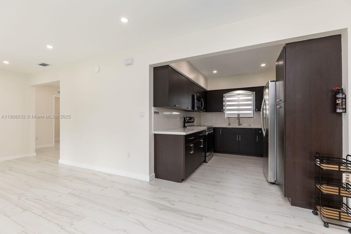 Interior, Kitchen, Recessed Lighting, Wood Texture Flooring
