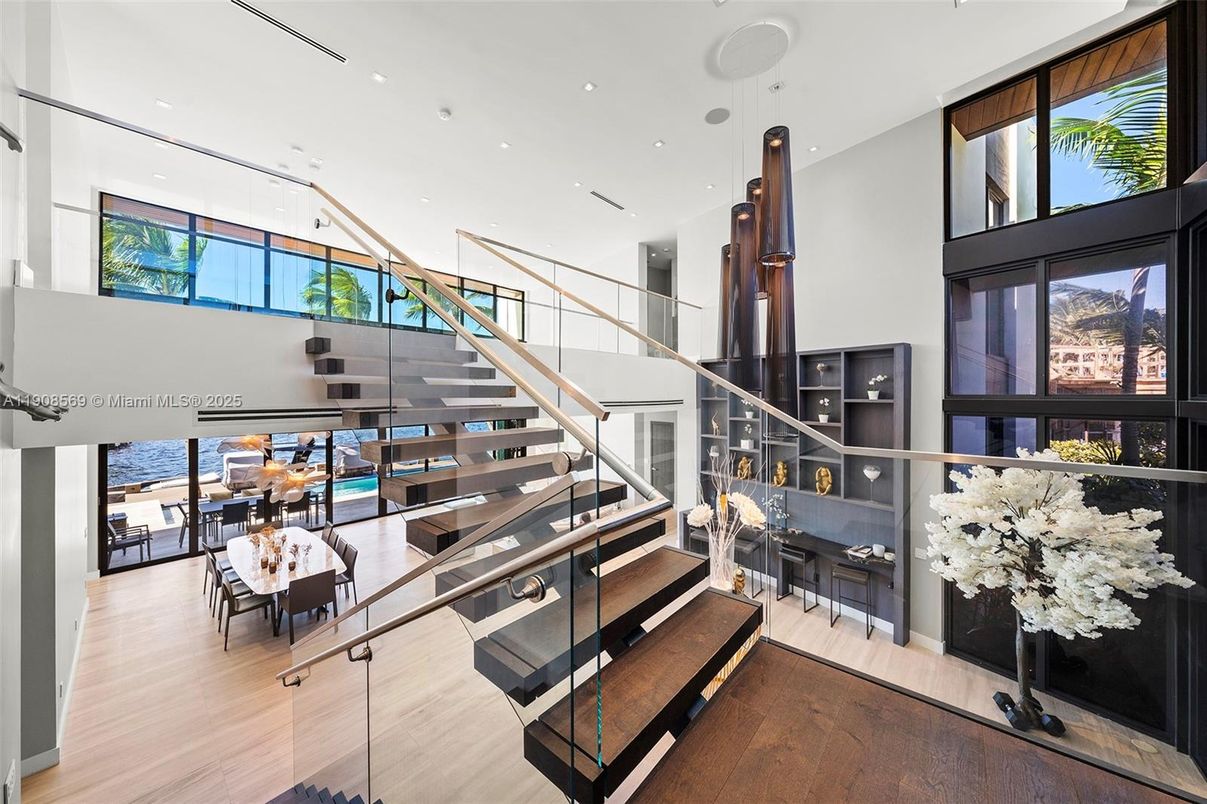 Dining room, Interior, Pendant Lights, Recessed Lighting, Water, Wood Texture Flooring