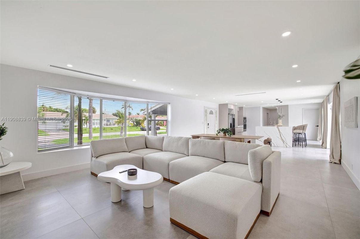 Dining room, Interior, Kitchen, Living room, Pendant Lights, Recessed Lighting