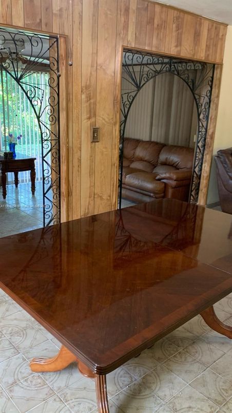 Interior, Wooden Walls