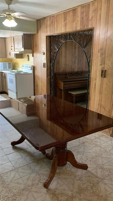 Interior, Kitchen, Wooden Walls