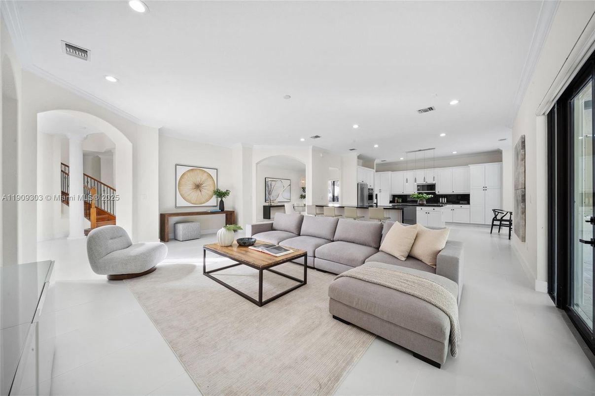 Interior, Kitchen, Living room, Pendant Lights, Recessed Lighting