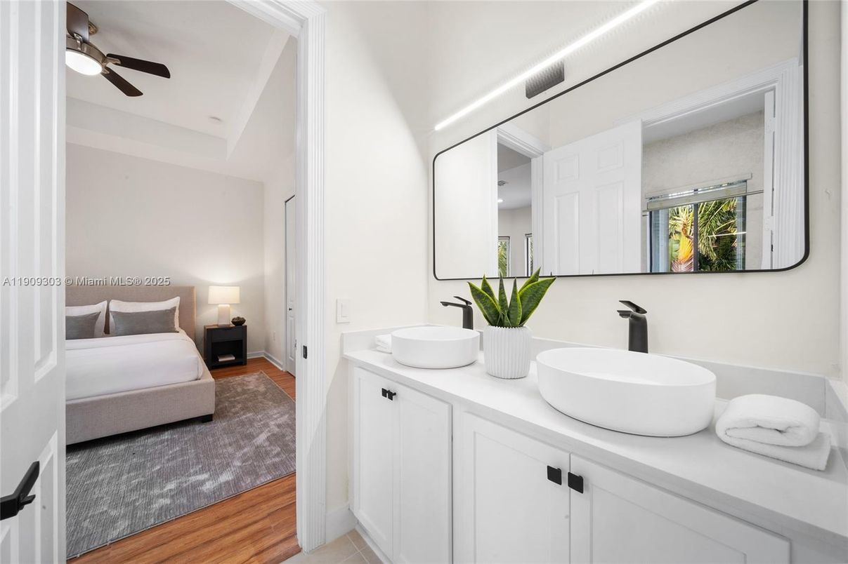 Bathroom, Bedroom, Dual Sink Vanities, Interior, Wood Texture Flooring