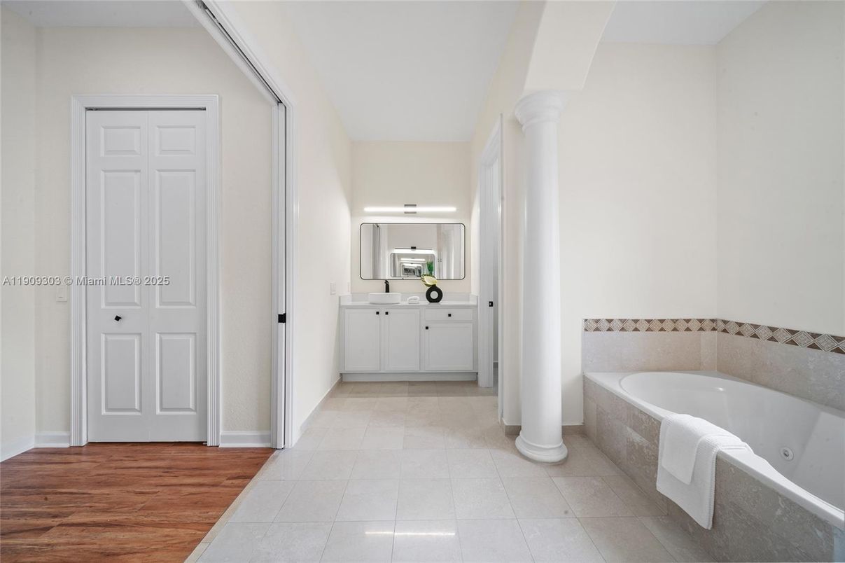 Bathroom, Interior, Wood Texture Flooring