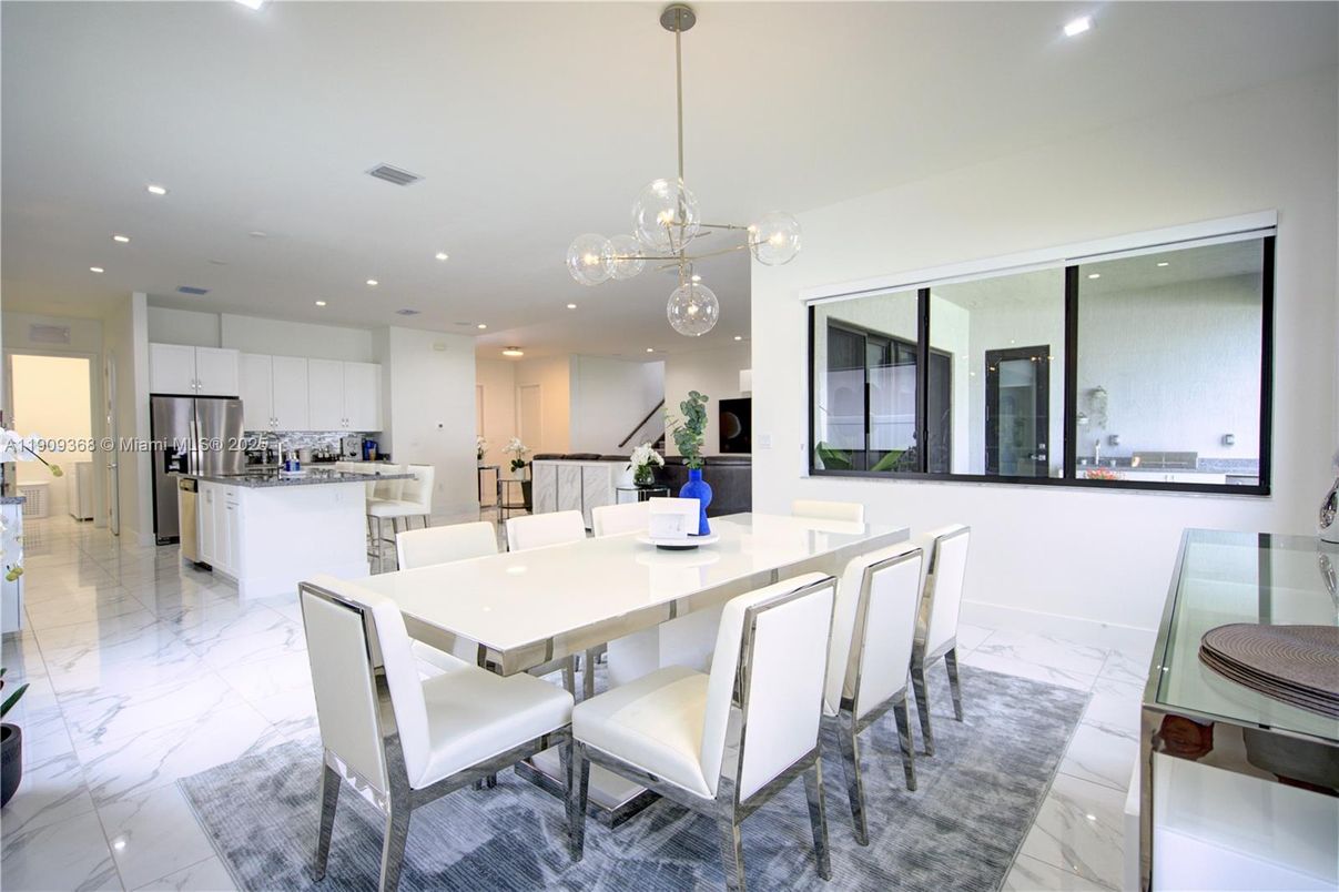 Dining room, Interior, Kitchen, Marble, Pendant Lights, Recessed Lighting, Stainless Steel Appliances