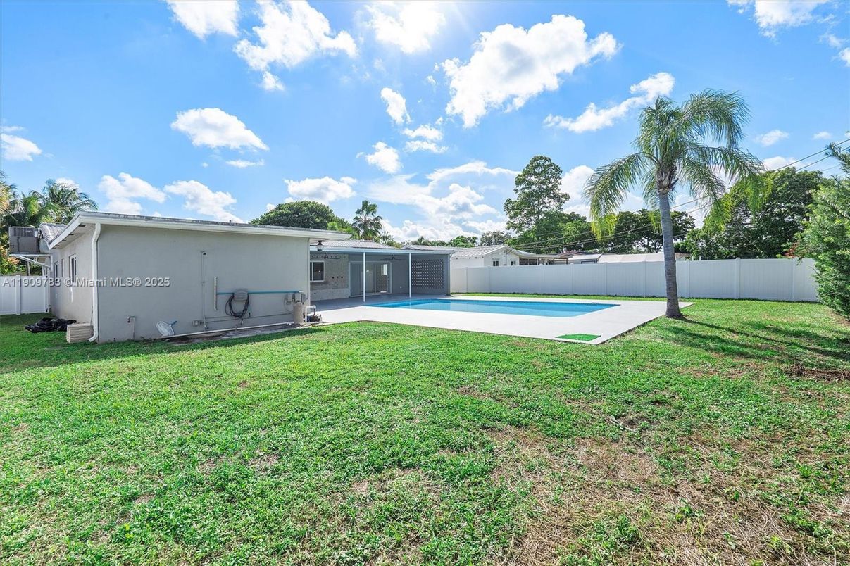 Backyard, Exterior, Pool