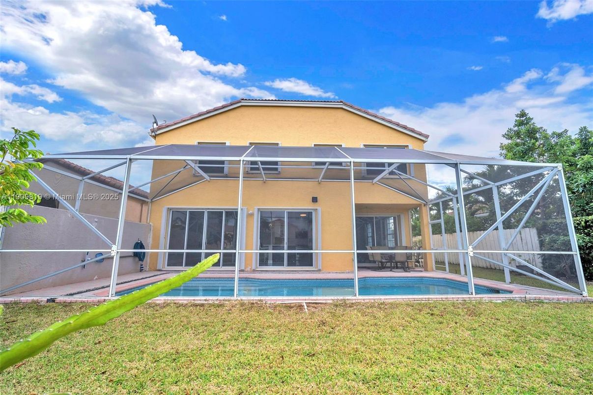 Backyard, Exterior, Pool