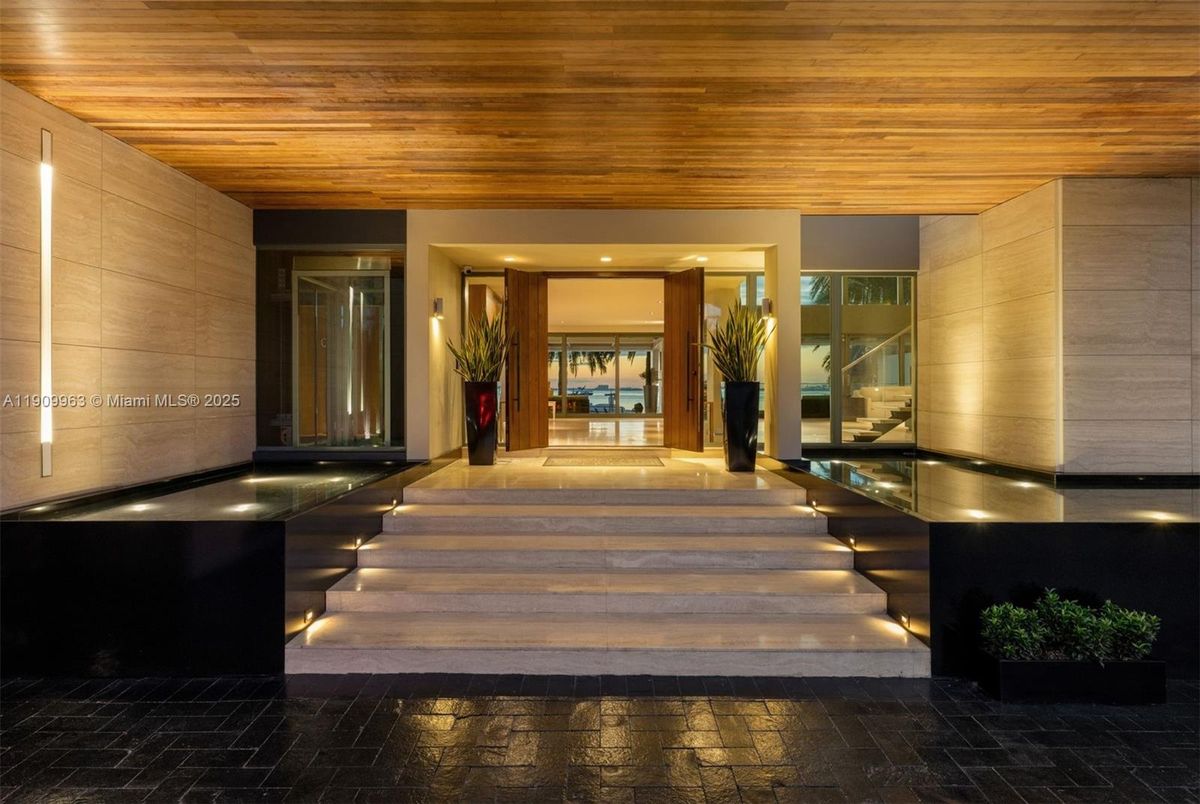 Exterior, Wooden Ceilings