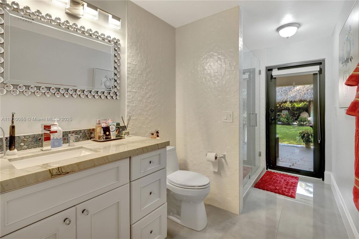 Bathroom, Interior, Tile Countertops