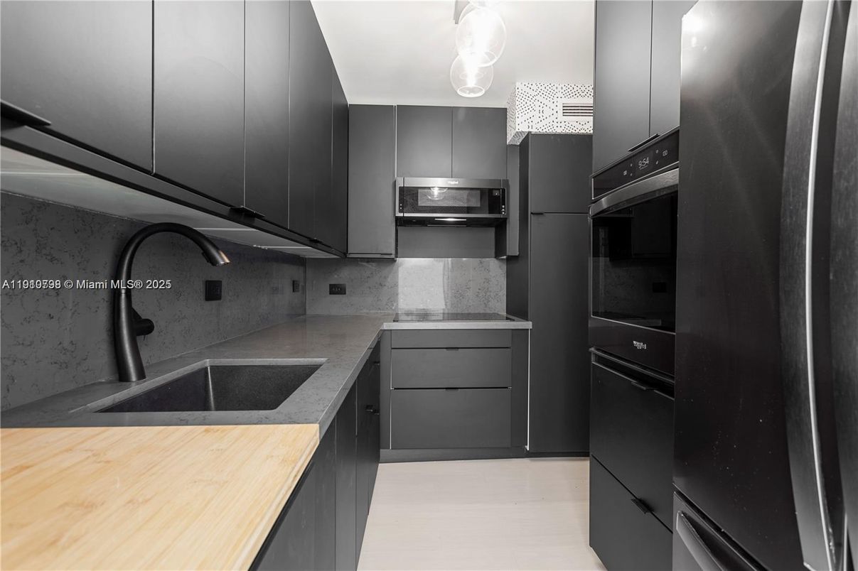 Chandelier, Interior, Kitchen