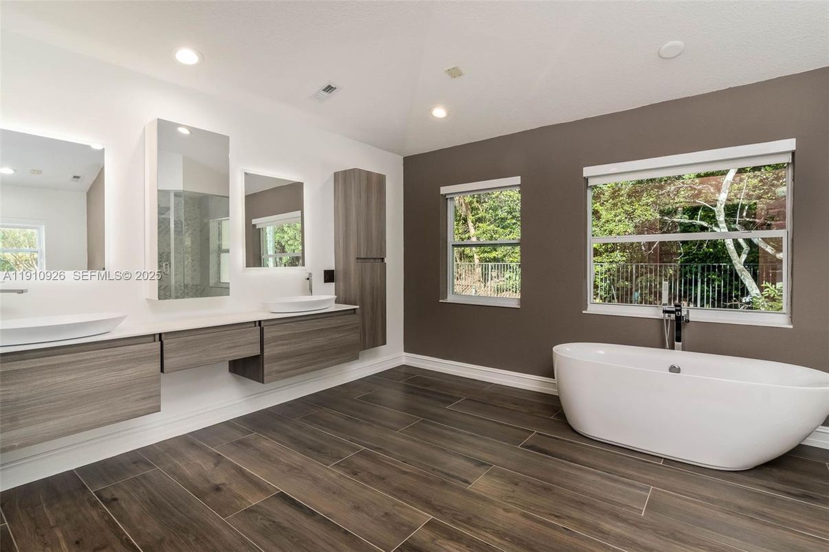 Bathroom, Dual Sink Vanities, Free Standing Baths, Interior, Recessed Lighting, Wood Texture Flooring