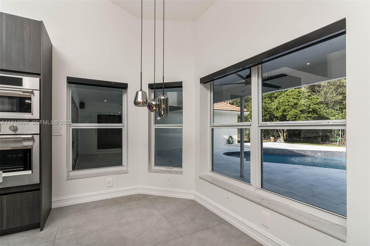 Interior, Kitchen, Pendant Lights, Stainless Steel Appliances