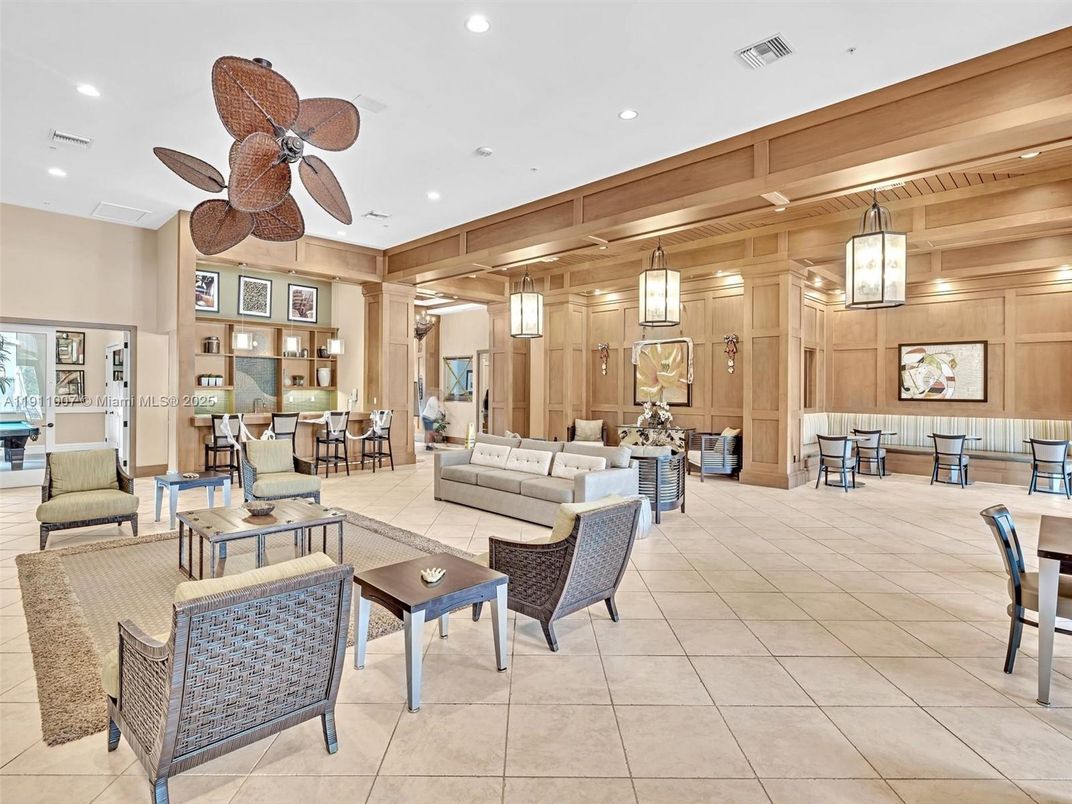 Interior, Living room, Pendant Lights, Recessed Lighting, Wooden Walls