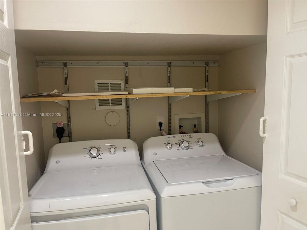 Interior, Utility Closets, Washer