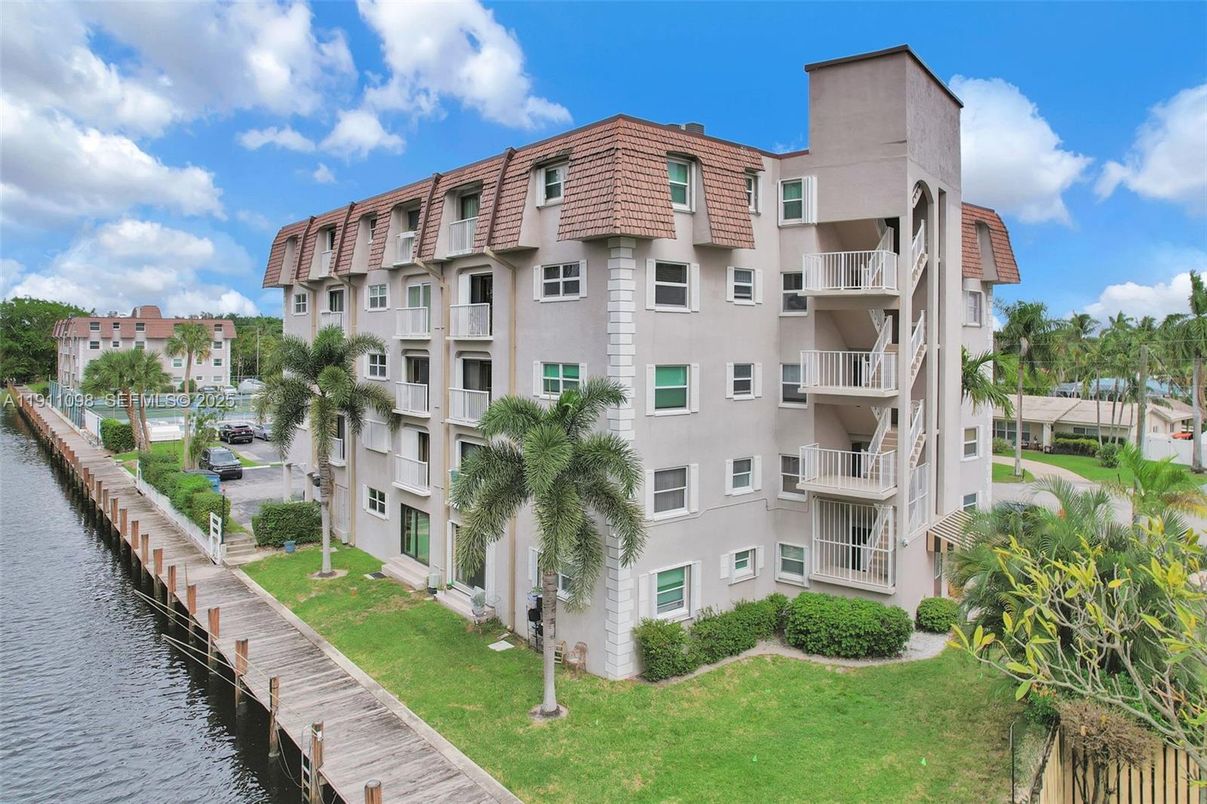 Exterior, Facade, Condo Building