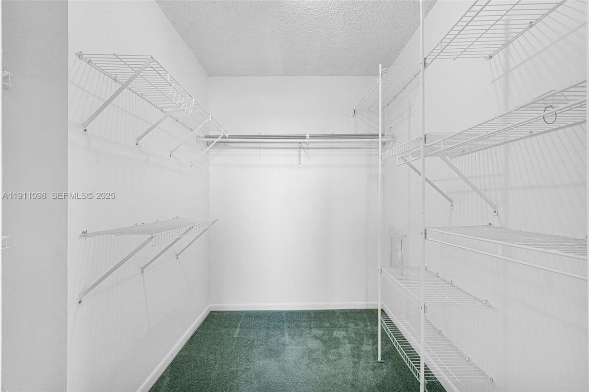 Interior, Walk-in Closets