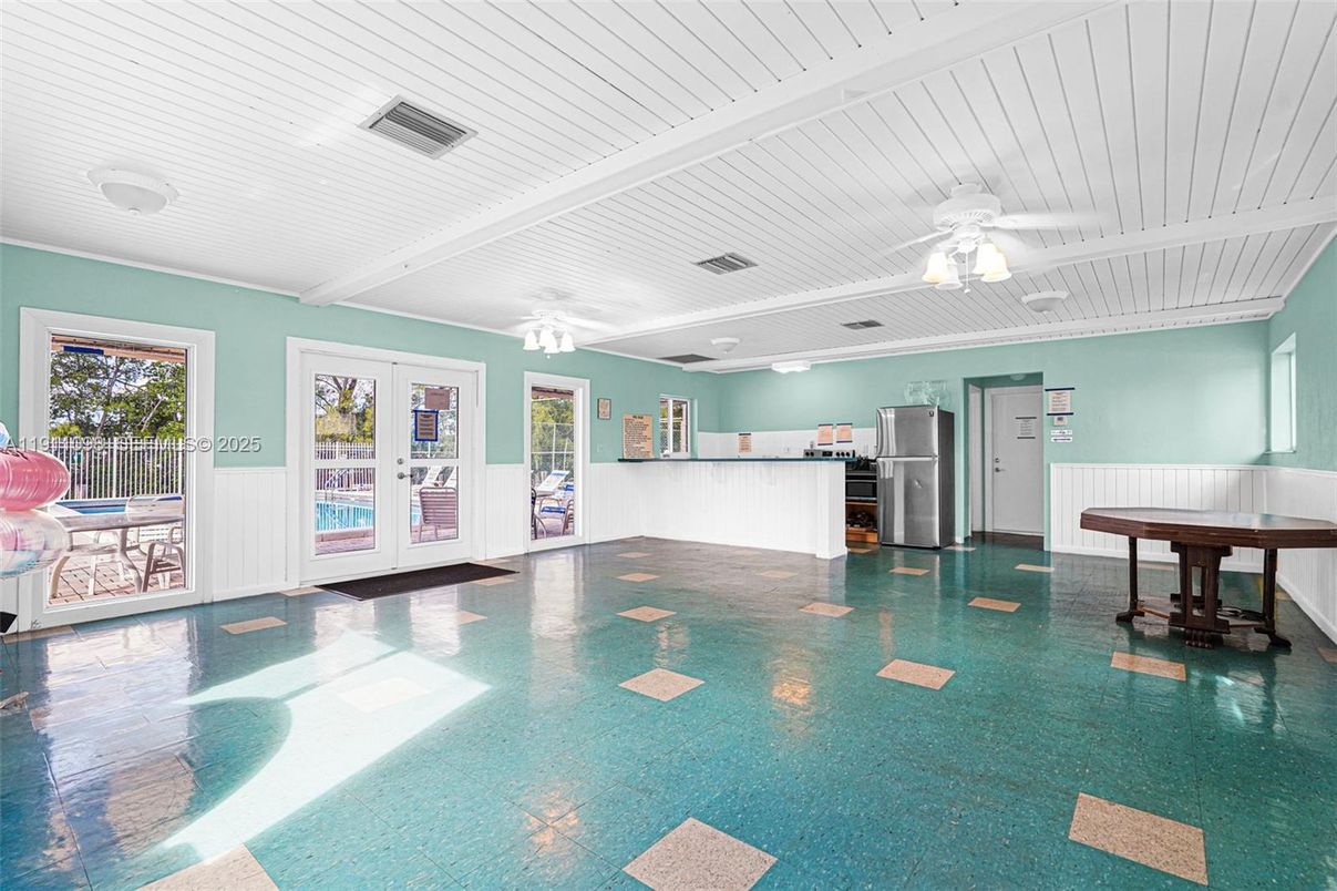 Empty room, Interior, Kitchen