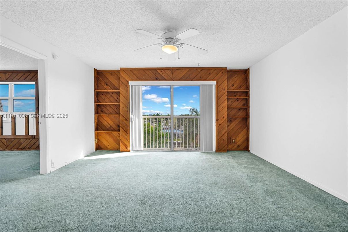 Empty room, Interior, Wooden Walls