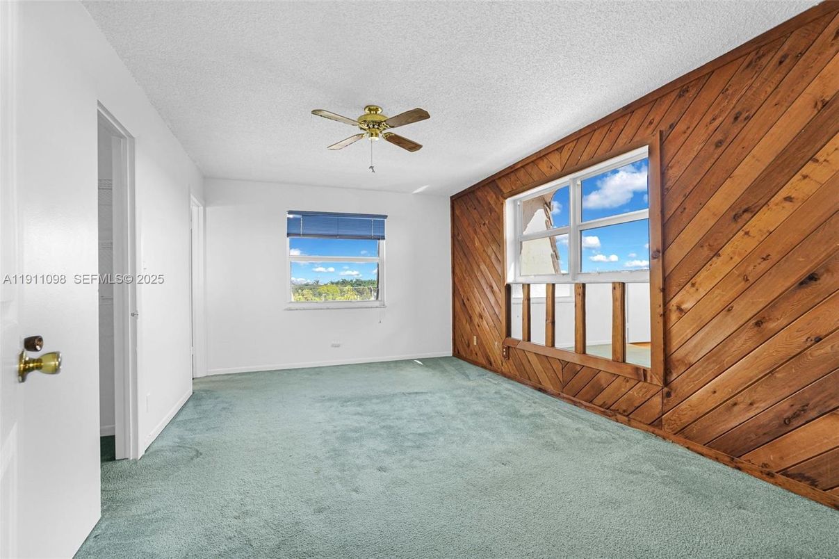 Empty room, Interior, Wooden Walls