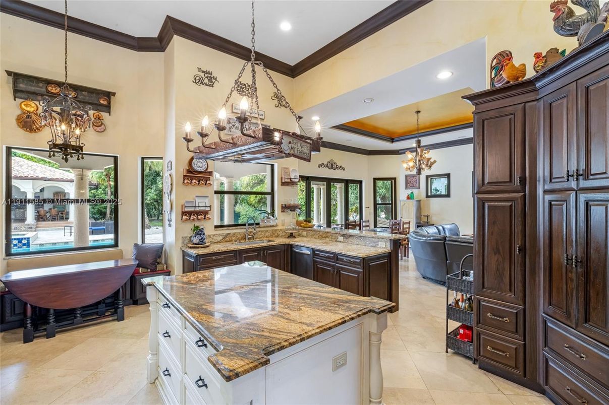 Chandelier, Interior, Kitchen, Pendant Lights, Recessed Lighting
