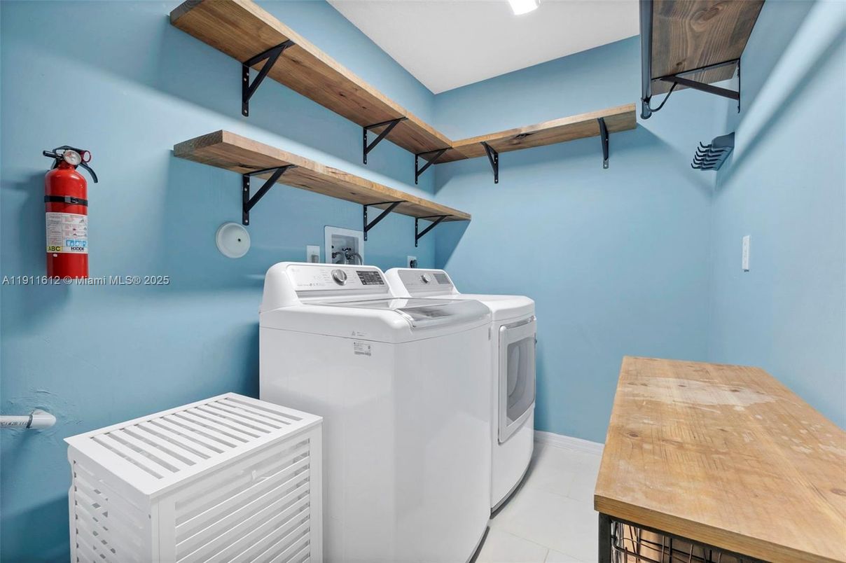 Interior, Recessed Lighting, Washer