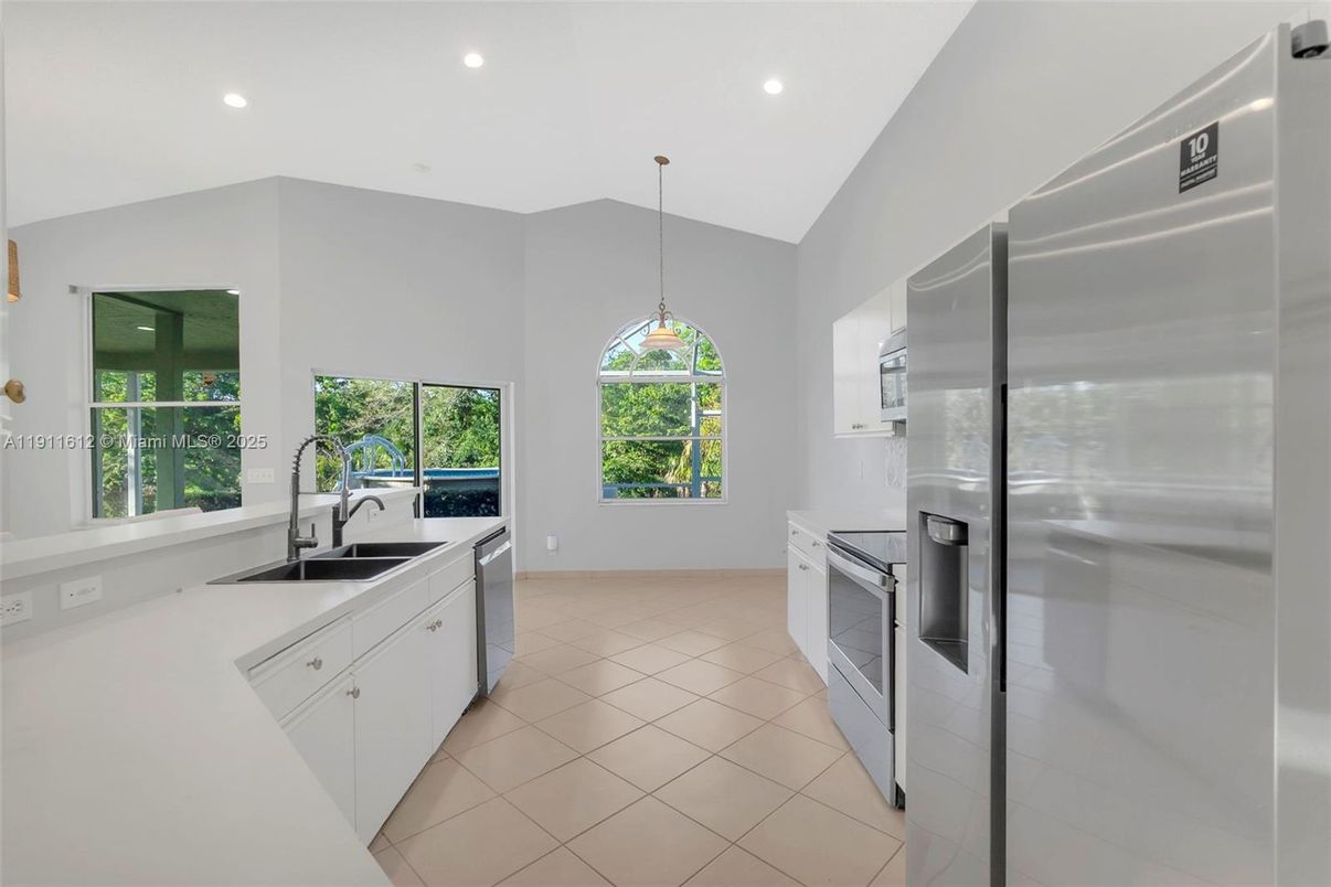 Interior, Kitchen, Pendant Lights, Recessed Lighting, Stainless Steel Appliances