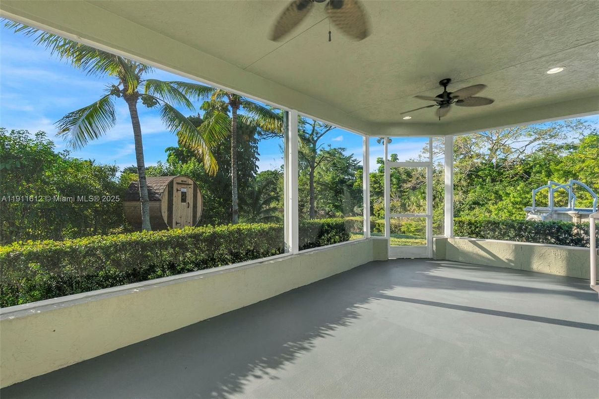 Interior, Recessed Lighting, Sun Room